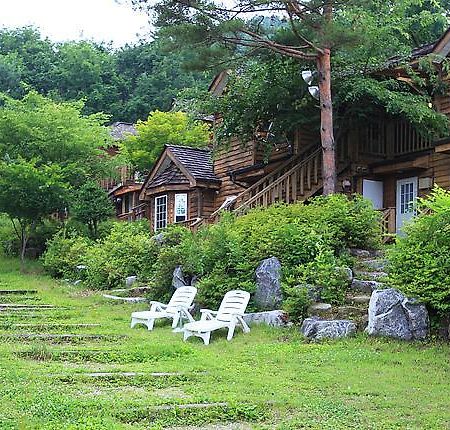 Mayfair Deneb Pension Pyeongchang Eksteriør bilde